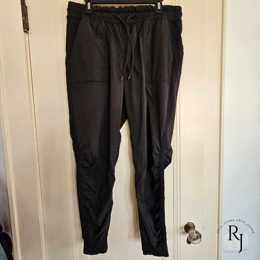 Lululemon Beyond the Studio Jogger – Size 14 – Black – High Rise - Picture 7 of 13